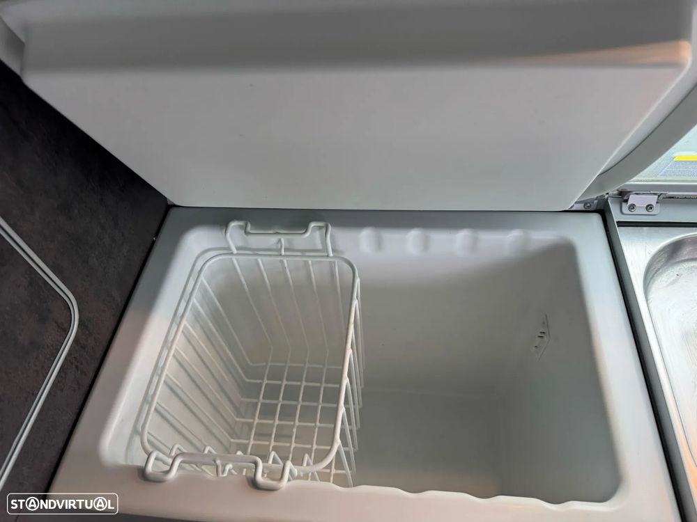 VW California Coast Volkswagen California Camper | 2 Camas – Dorme 4 Pessoas | Kitchenette + Cama no Teto - 18