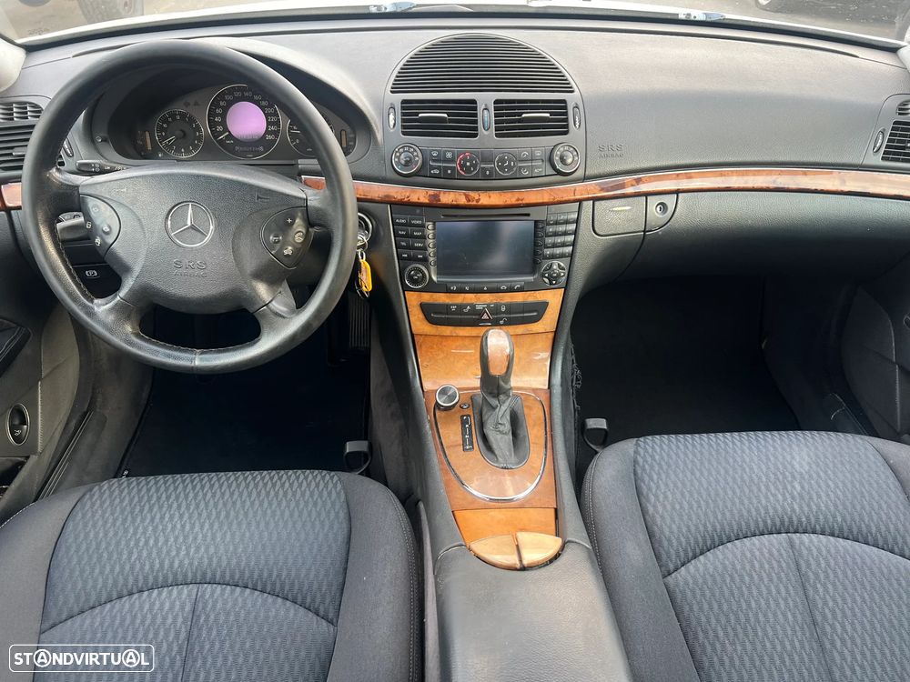 Mercedes-Benz E 220 CDI Auto Elegance - 10