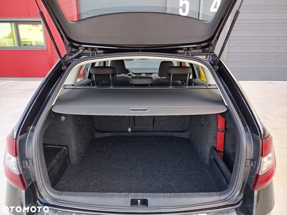 Skoda Octavia 1.6 TDI Premium Edition - 16