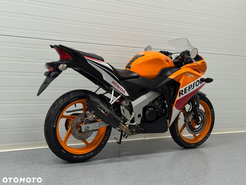 Honda CBR - 3