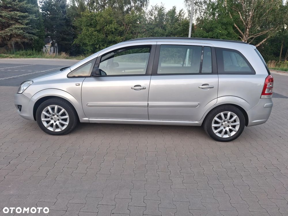 Opel Zafira - 8
