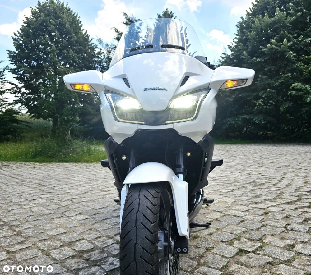 Honda CTX - 12