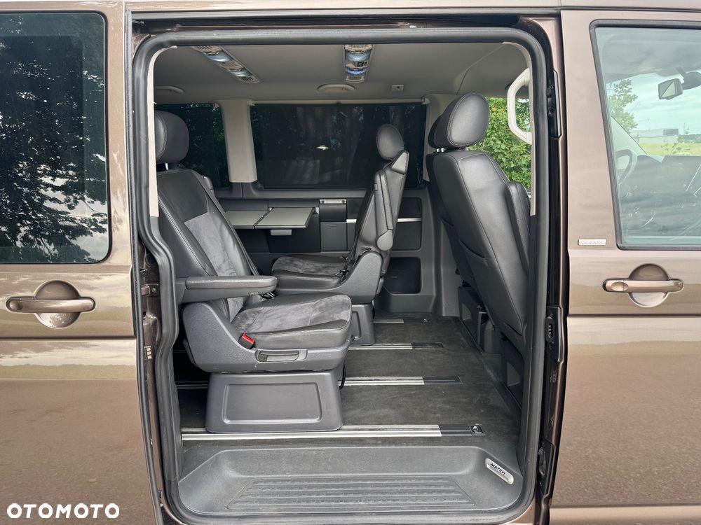Volkswagen Multivan - 9