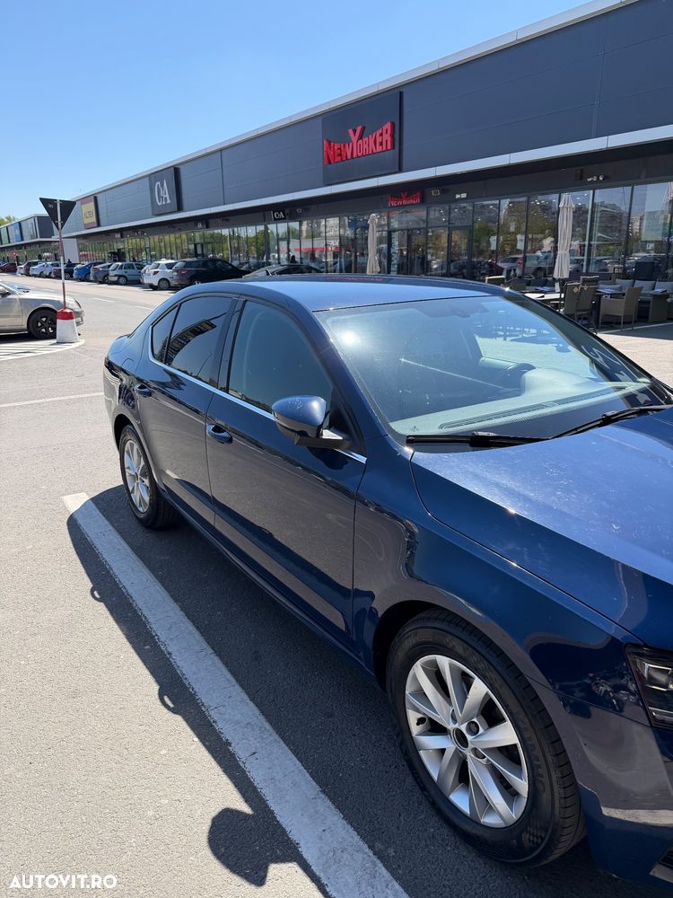 Skoda Octavia 1.6 TDI AMBITION DSG - 5