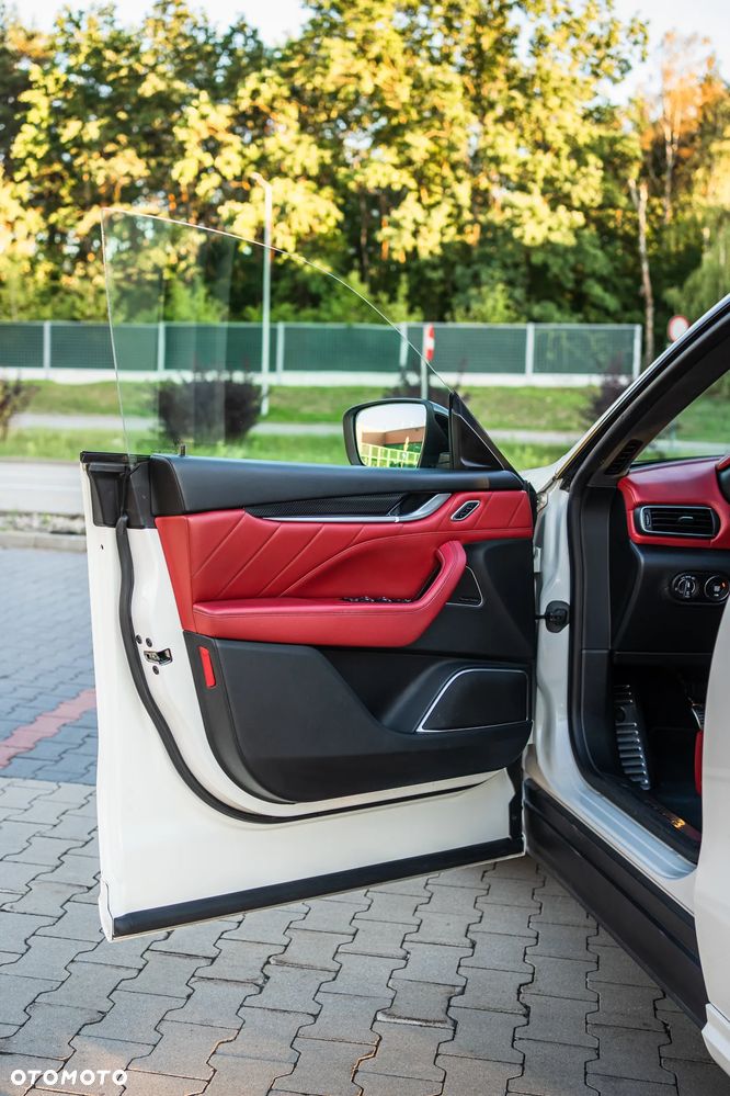 Maserati Levante - 35