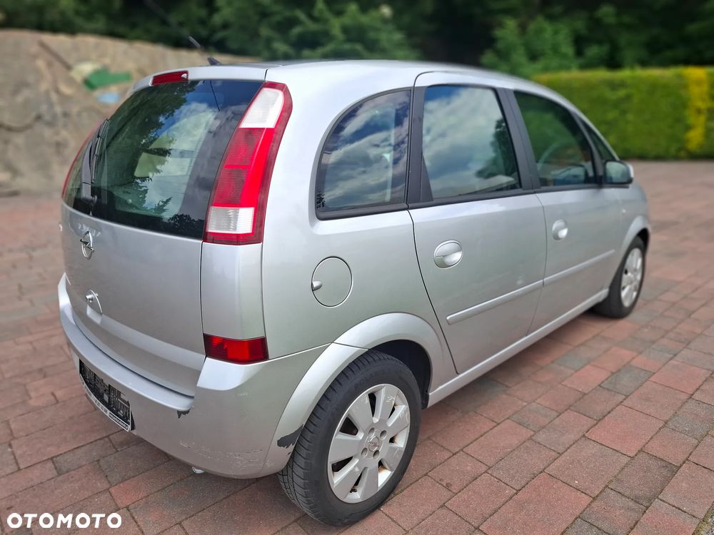 Opel Meriva 1.8 16V Cosmo Easytronic - 5