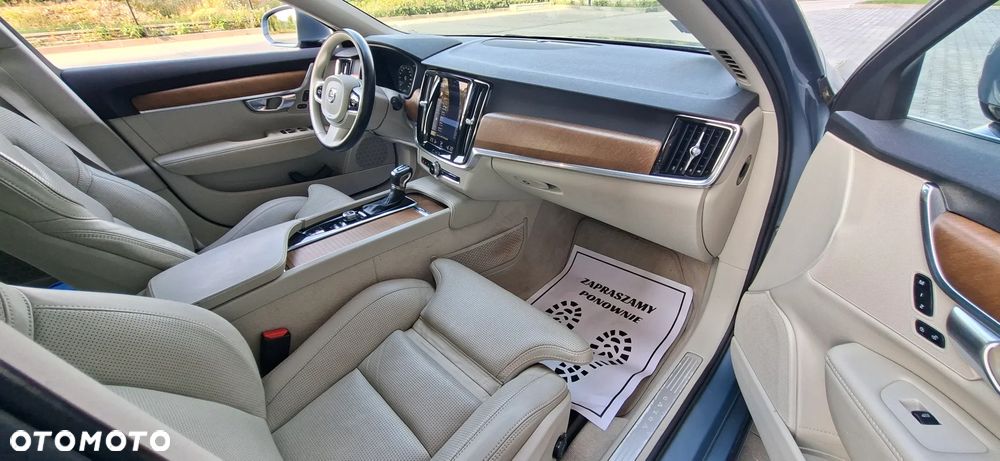 Volvo V90 D4 Inscription - 32