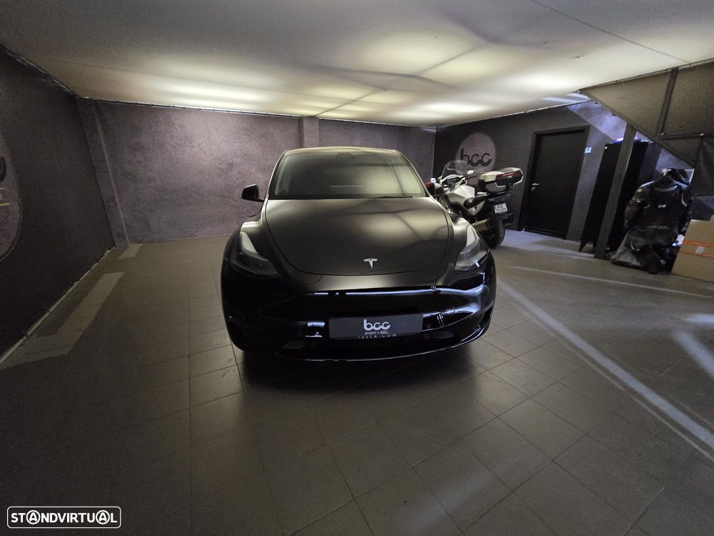 Tesla Model Y Long Range Dual Motor AWD - 15