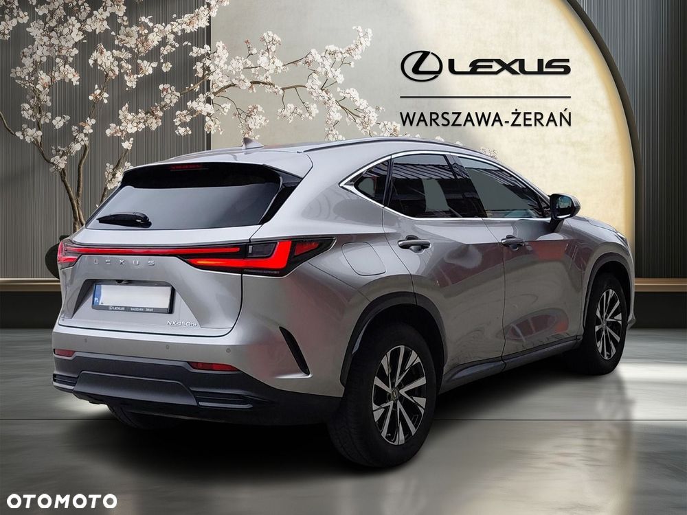 Lexus NX - 7