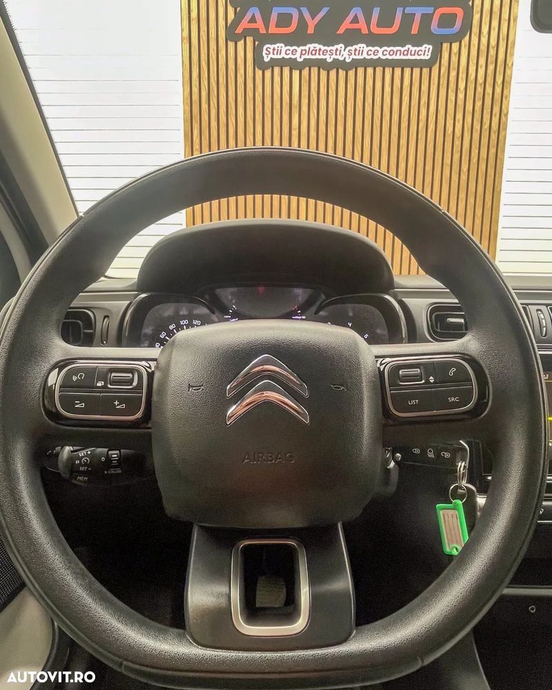 Citroën C3 1.2 PureTech BVM Shine - 6