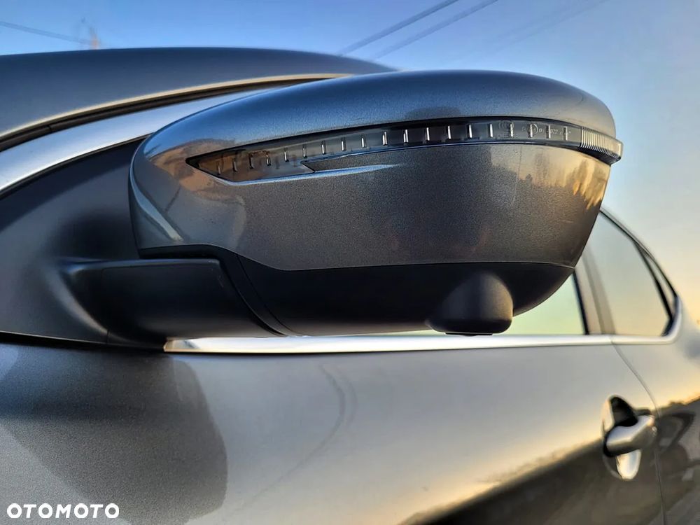 Nissan Qashqai 1.5 dCi DCT TEKNA - 22