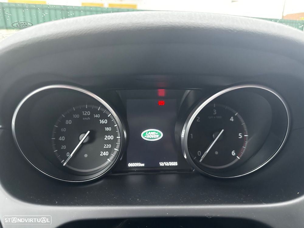 Land Rover Discovery Sport 2.0 eD4 HSE - 12