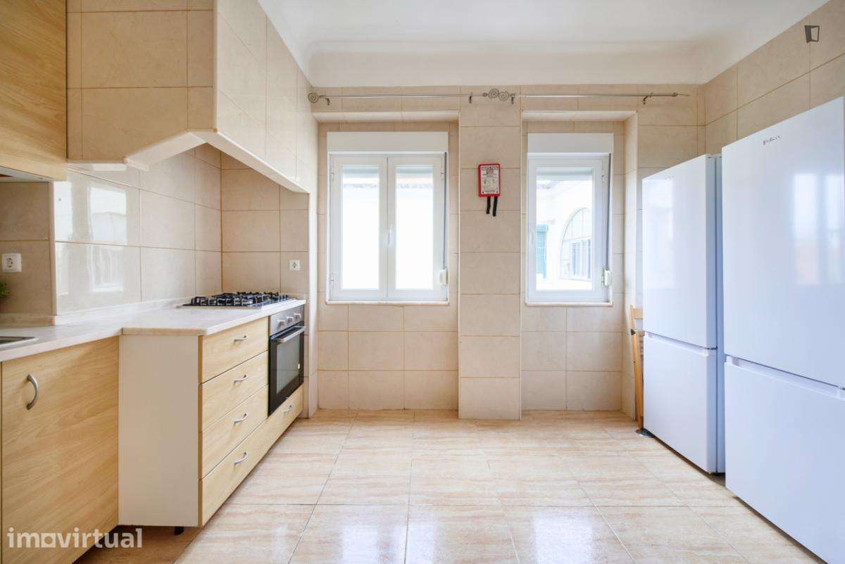 Quarto - localizado em Penha de França Lisbon - Grande imagem: 4/39