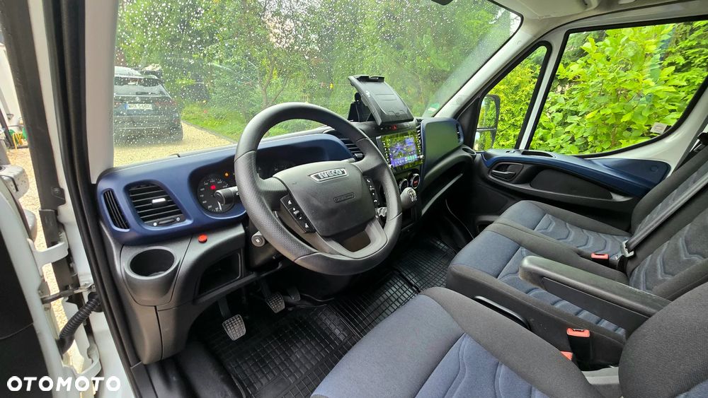 Iveco ❗️❗️DAILY 3.0 150KM 50C15 ❗️❗️WINDA DHOLLANDIA 1500KG / OBUSTRONNA FIRANKA 10 PALET / NAWIGACJA + KAMERA COFANIA / SKRZYNIA MANUALNA / TEMPOMAT / WERSJA WZMOCNIONA / FULL OPCJA / SALON POLSKA / 35C15 50C15 35C18❗❗ STAN - JAK NOWY ❗️ - 37