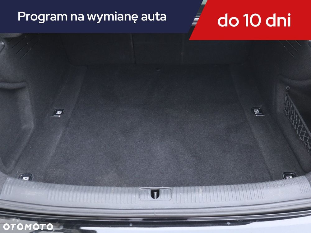 Audi A4 Limousine - 14