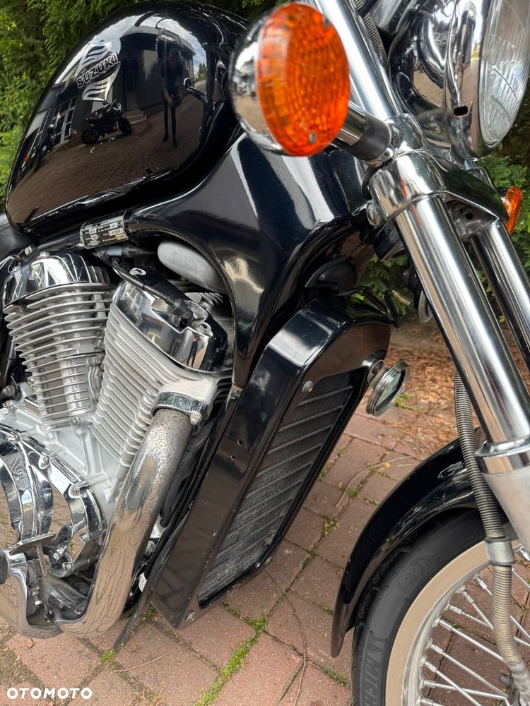 Suzuki Intruder - 4