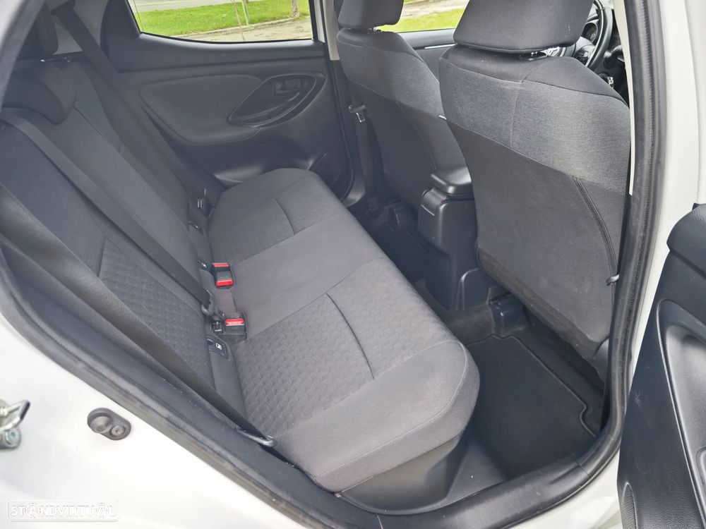 Toyota Yaris 1.5 HDF Exclusive - 8