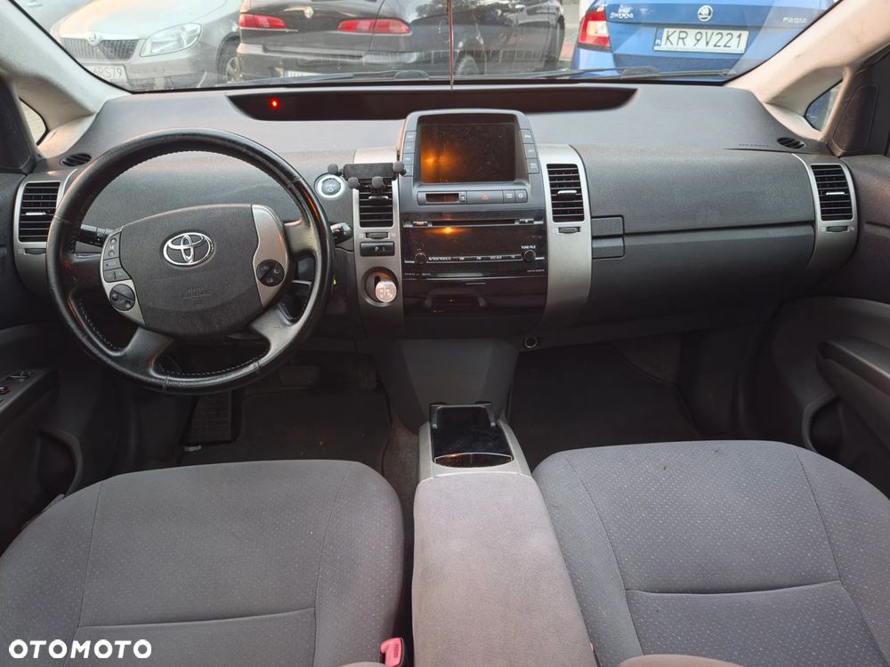 Toyota Prius 1.5 VVT-i Prestige - 5