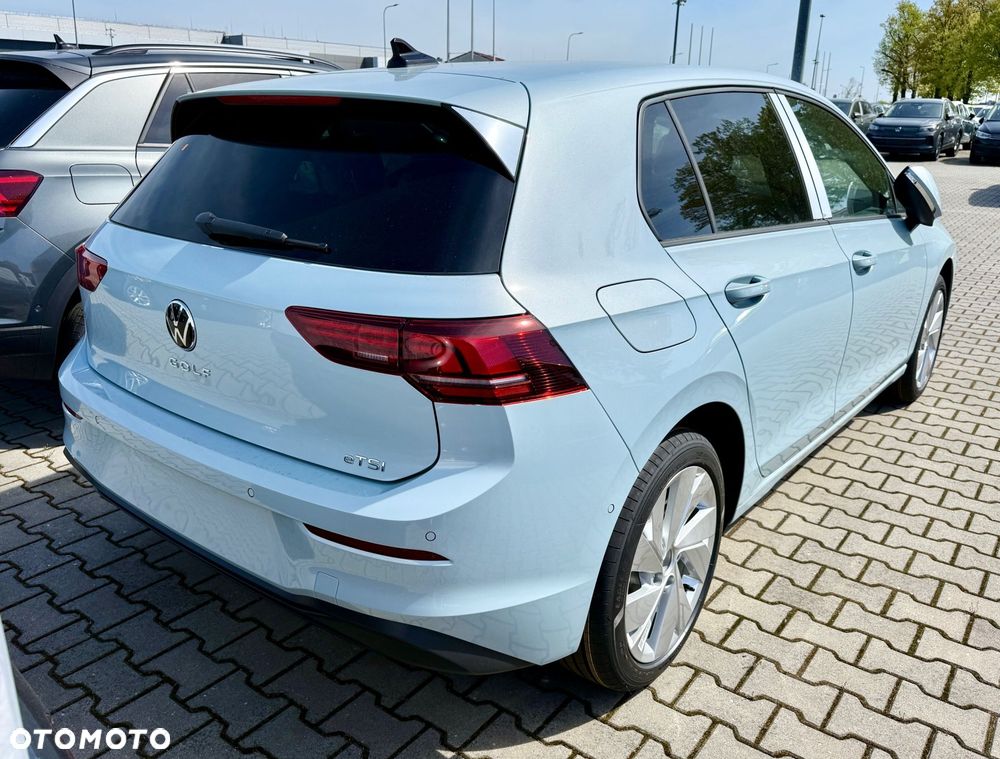 Volkswagen Golf - 18
