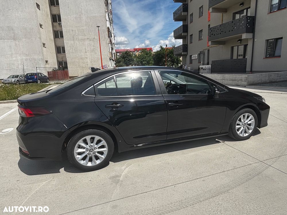 Toyota Corolla - 3