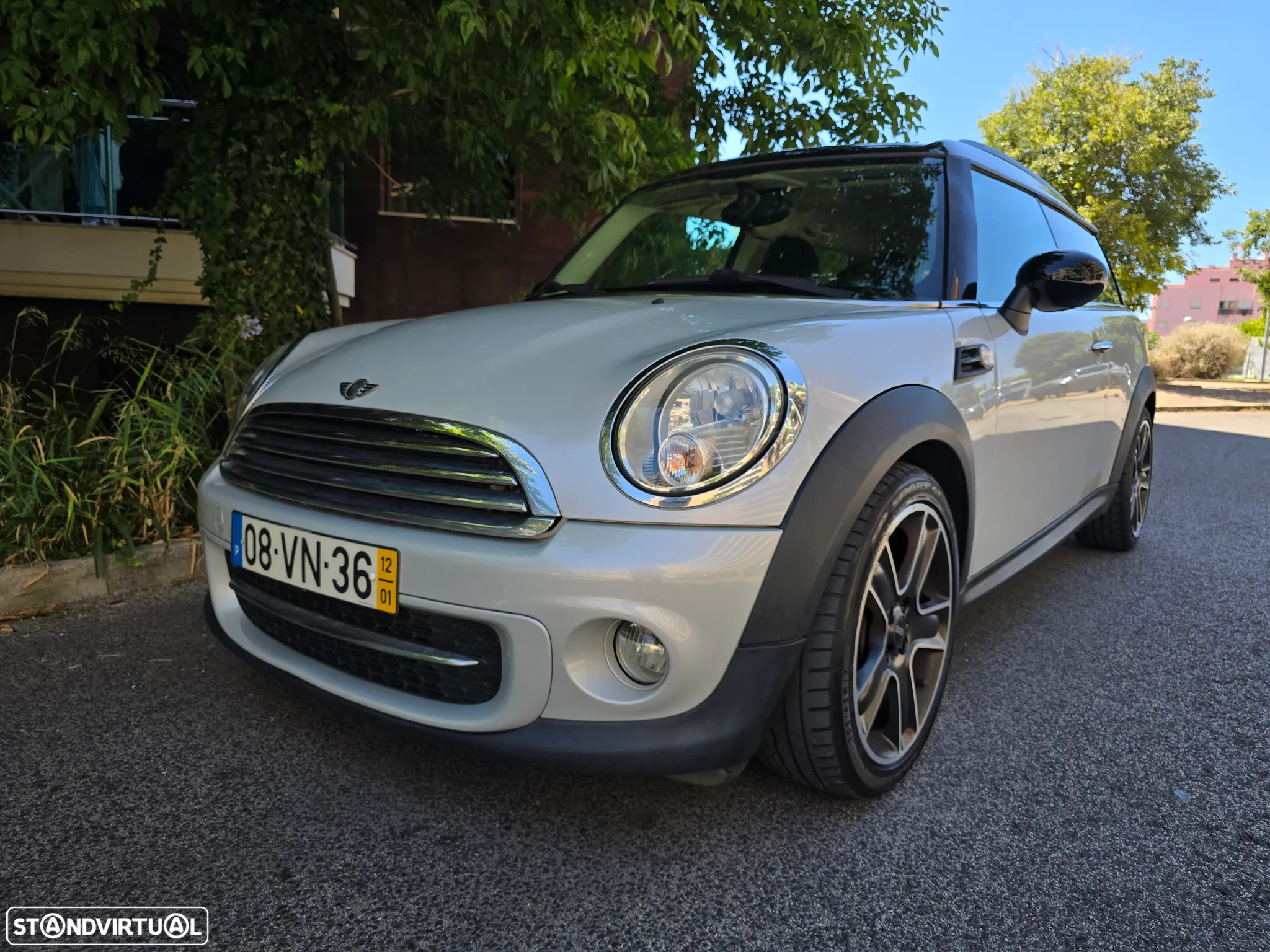 MINI Clubman Cooper D - 2