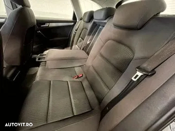 Audi A4 2.0 TDI Avant - 13