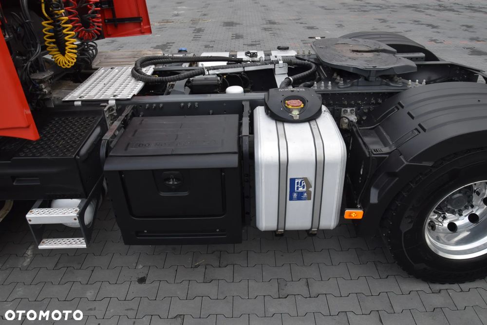 Volvo FH500 / NISKA KABINA / HYDRAULIKA / EURO 6 / ACC / LEDY / ALUFELGI / SERWISOWANY / SPROWADZONY - 17