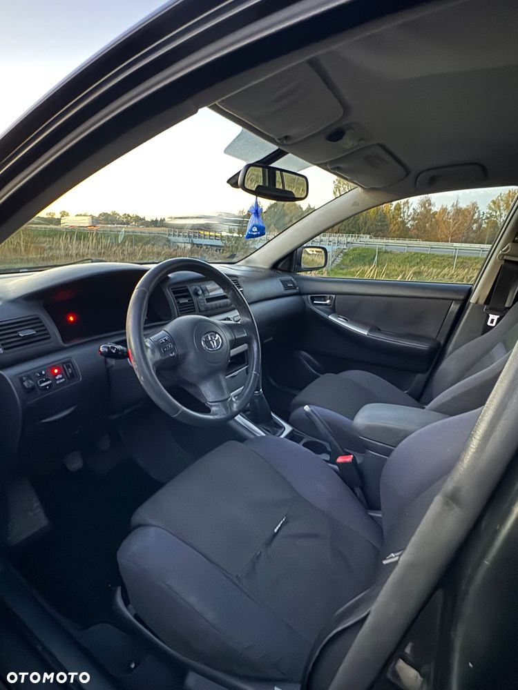Toyota Corolla 1.4 D-4D Sol - 13