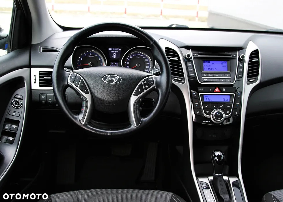 Hyundai i30 1.6 GDI Premium - 16