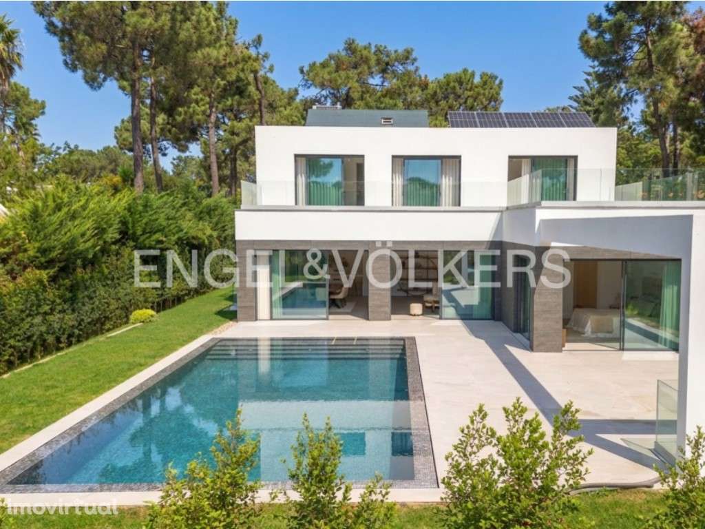 Conforto, Elegância e Tecnologia: Moradia na Herdade da Aroeira - Grande imagem: 3/53