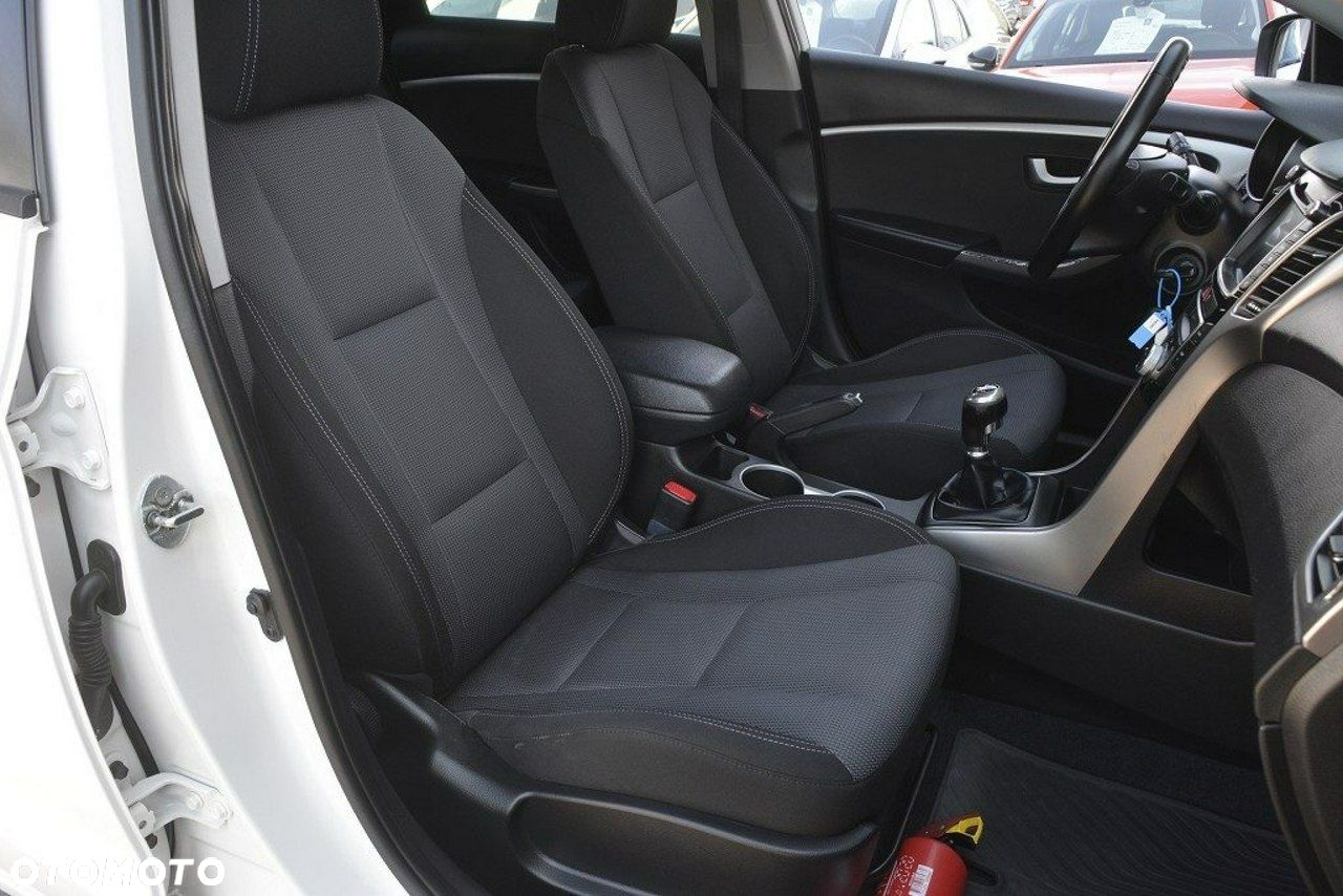 Hyundai i30 1.6 CRDi BlueDrive Go - 21