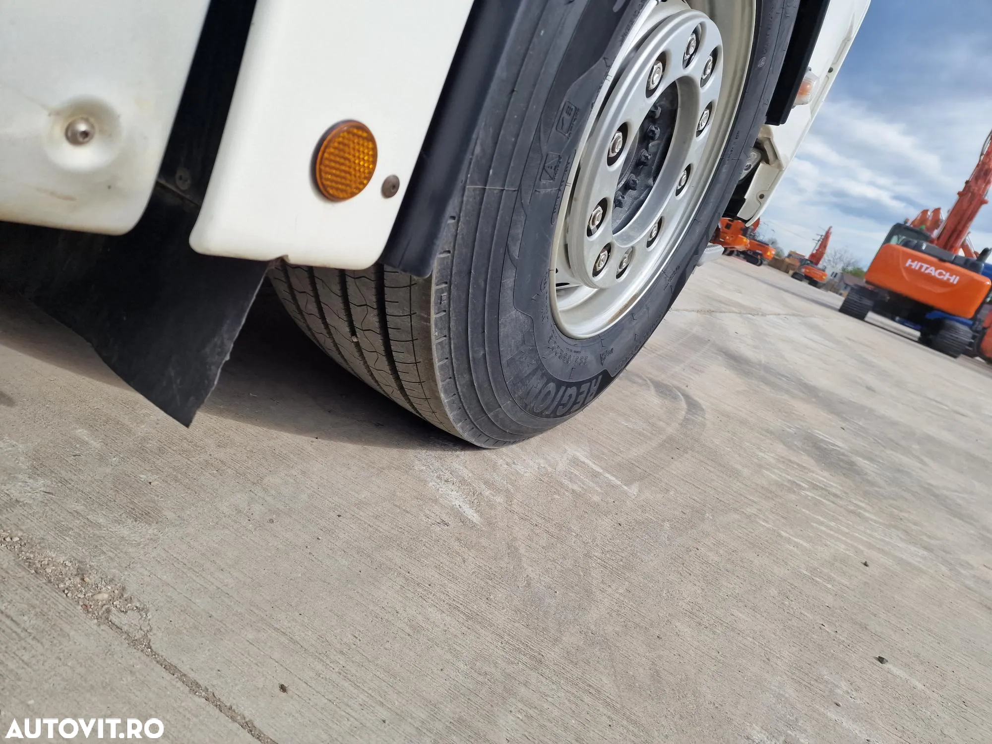 MAN TGX 33.640 6x4, 2019, 353.513km, 650CP euro 6, XXL, cutie automata+INTARDER 6 trepte, 2 paturi, goarne, parasolar, girofar, Anv balon punte fata NOI, posibilitate leasing PROMOTIE 50.900 EUR+Tva - 21