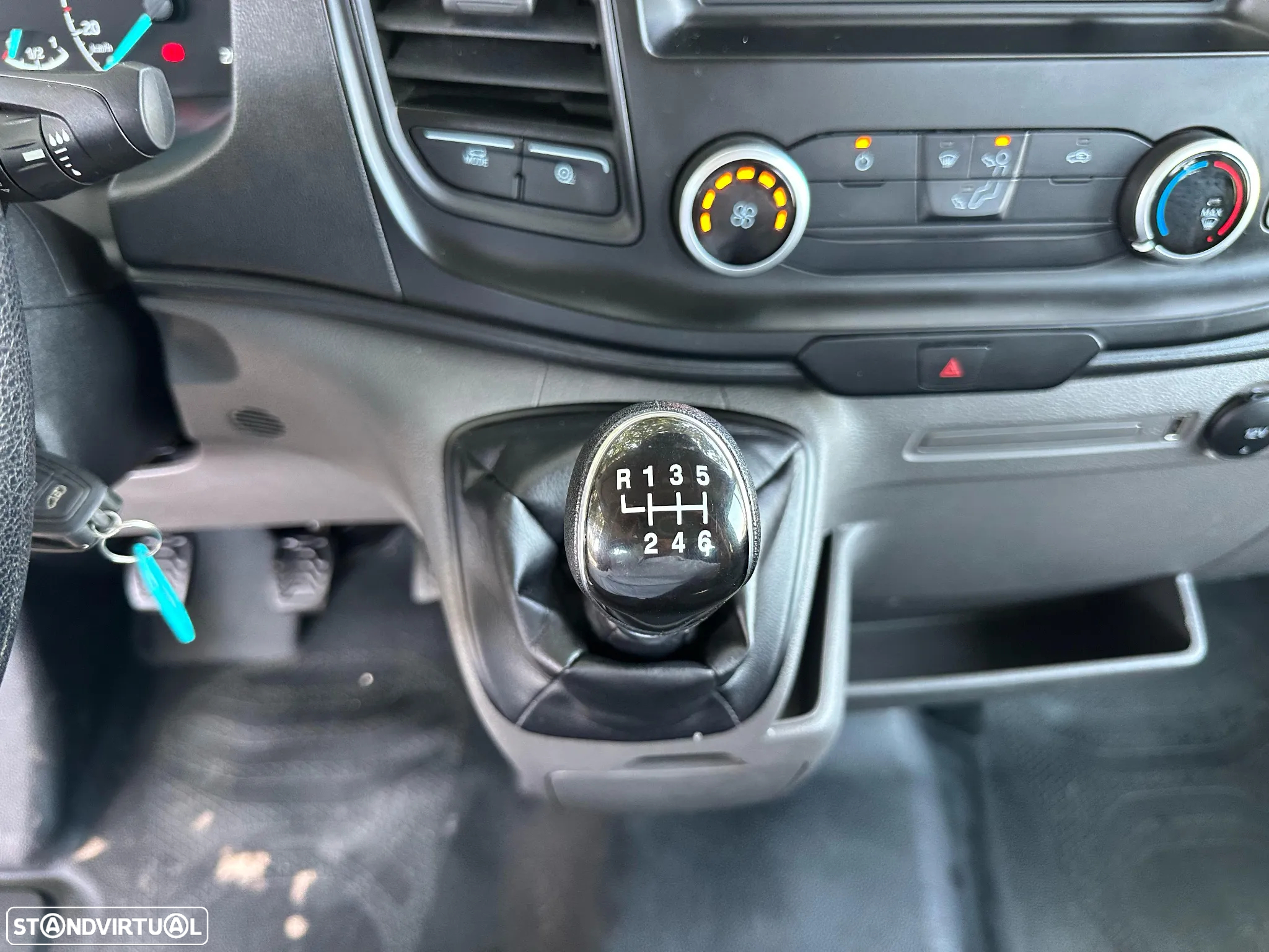 Ford Trasit Basculante 2.0 EcoBlue 130cv - Rodado Duplo - 28