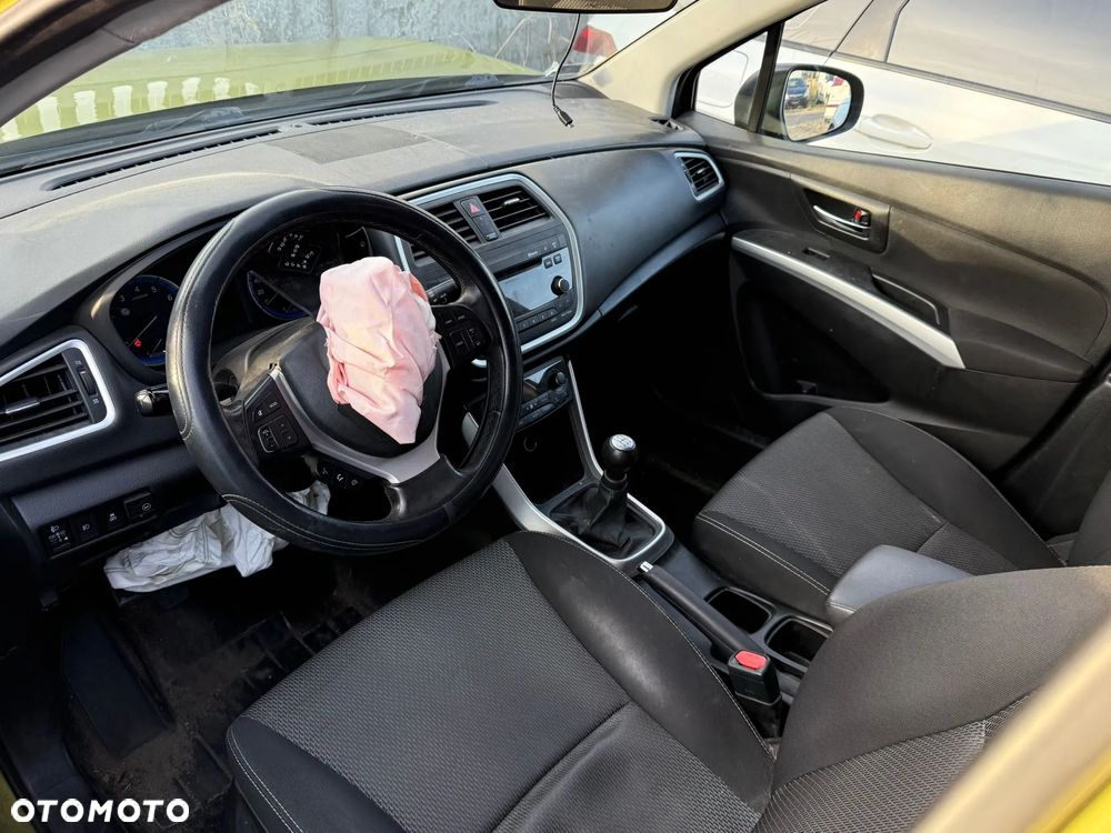 Suzuki SX4 S-Cross 1.6 Premium - 12