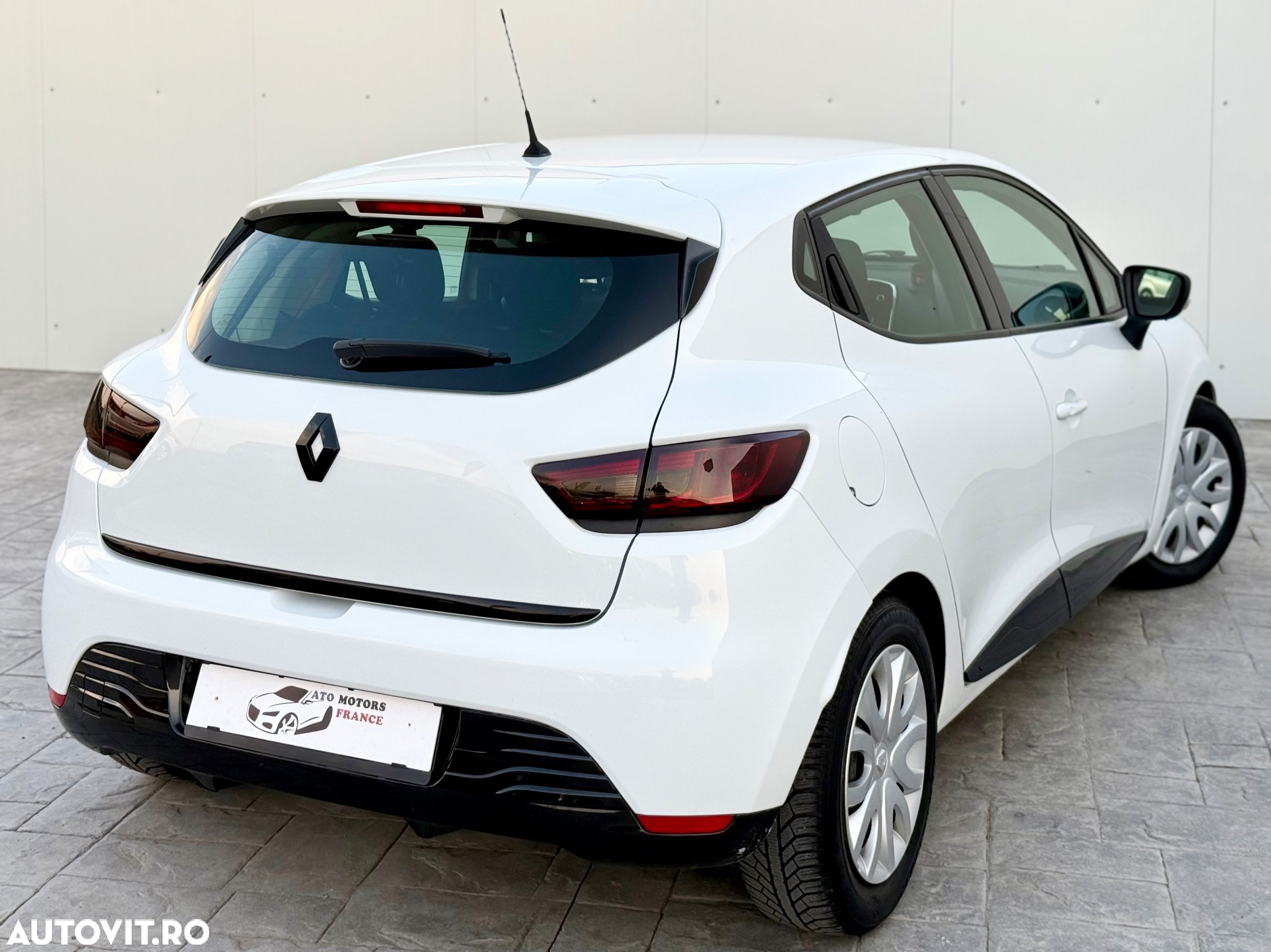 Renault Clio (Energy) TCe 90 Start & Stop INTENS - 4