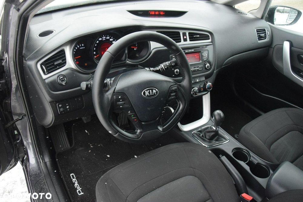 Kia Ceed 1.4 CVVT Edition 7 - 30