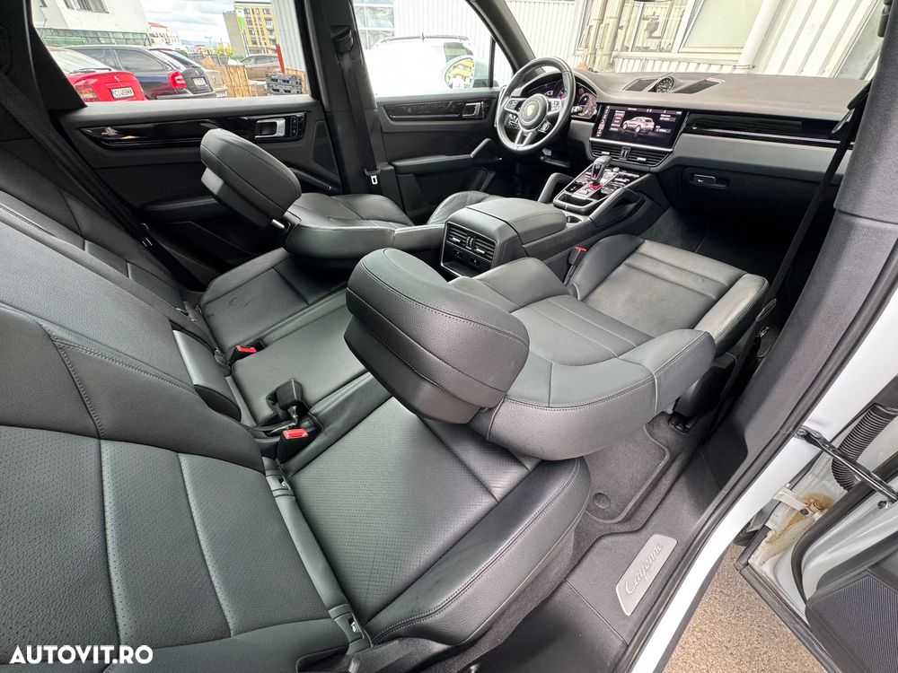 Porsche Cayenne E-Hybrid Tiptronic S - 17