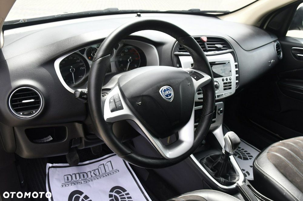 Lancia Delta - 14