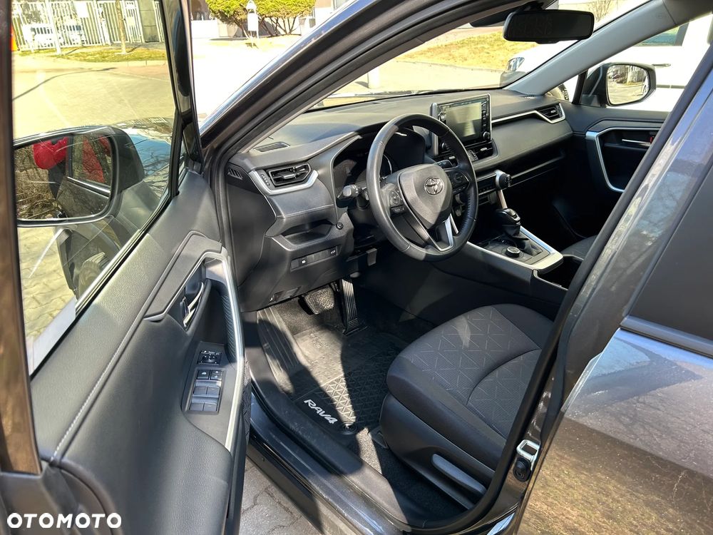 Toyota RAV4 - 13