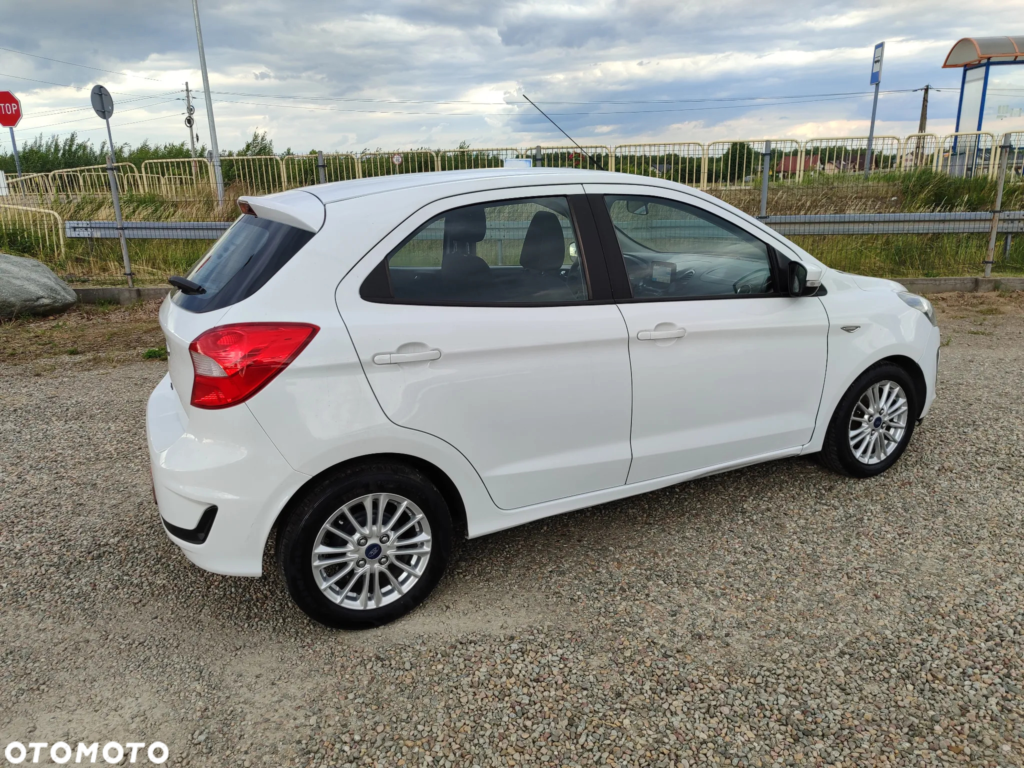 Ford Ka+ 1.2 Ti-VCT White Edition - 29
