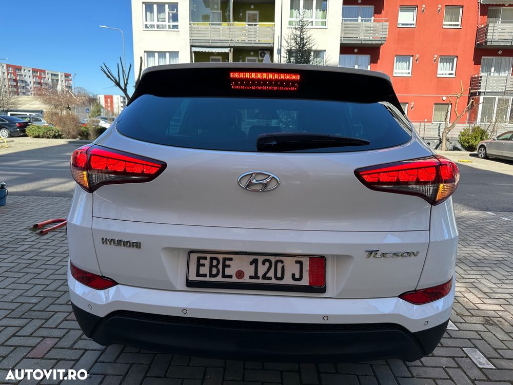 Hyundai Tucson blue 1.7 CRDi 2WD DCT Style - 39