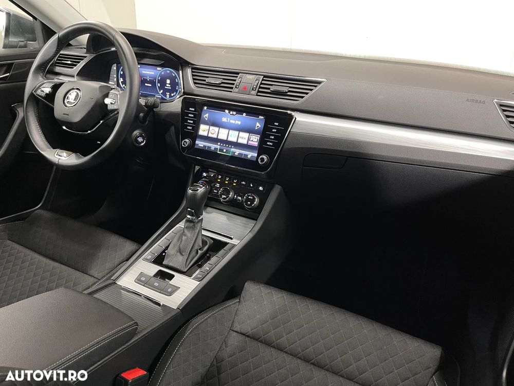 Skoda Superb 2.0 TDI DSG Ambition - 9