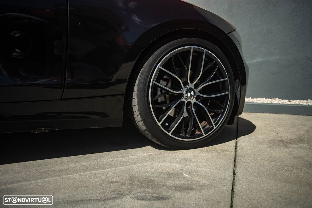 BMW 118 d Pack M - 3