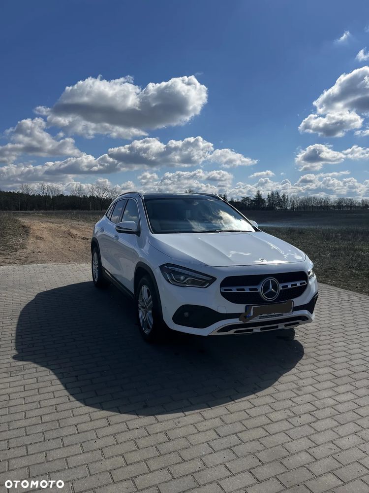 Mercedes-Benz GLA - 1