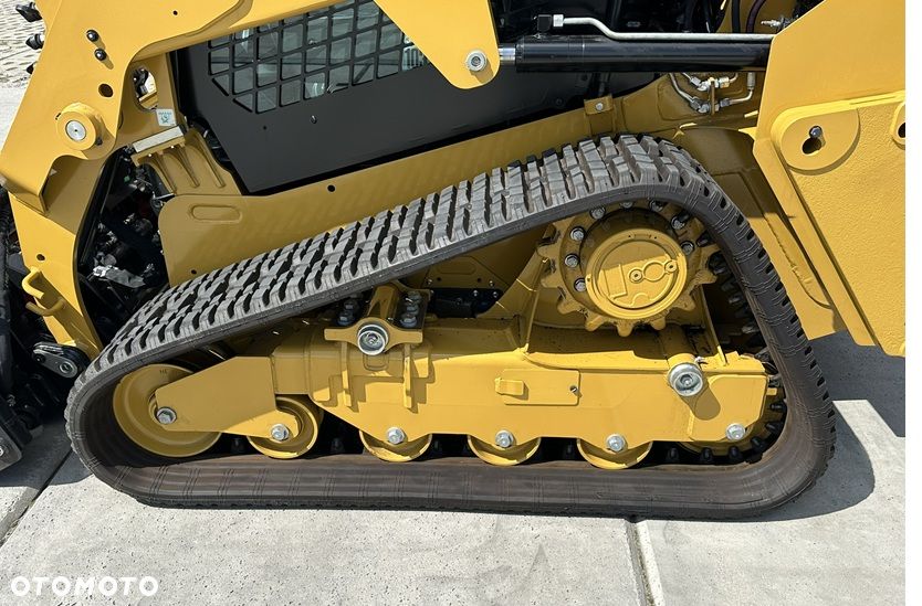 Caterpillar 249D3 - 7