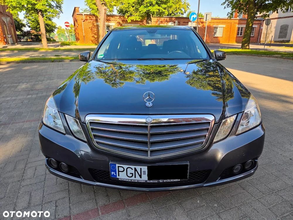 Mercedes-Benz Klasa E 200 CGI BlueEFFICIENCY - 4