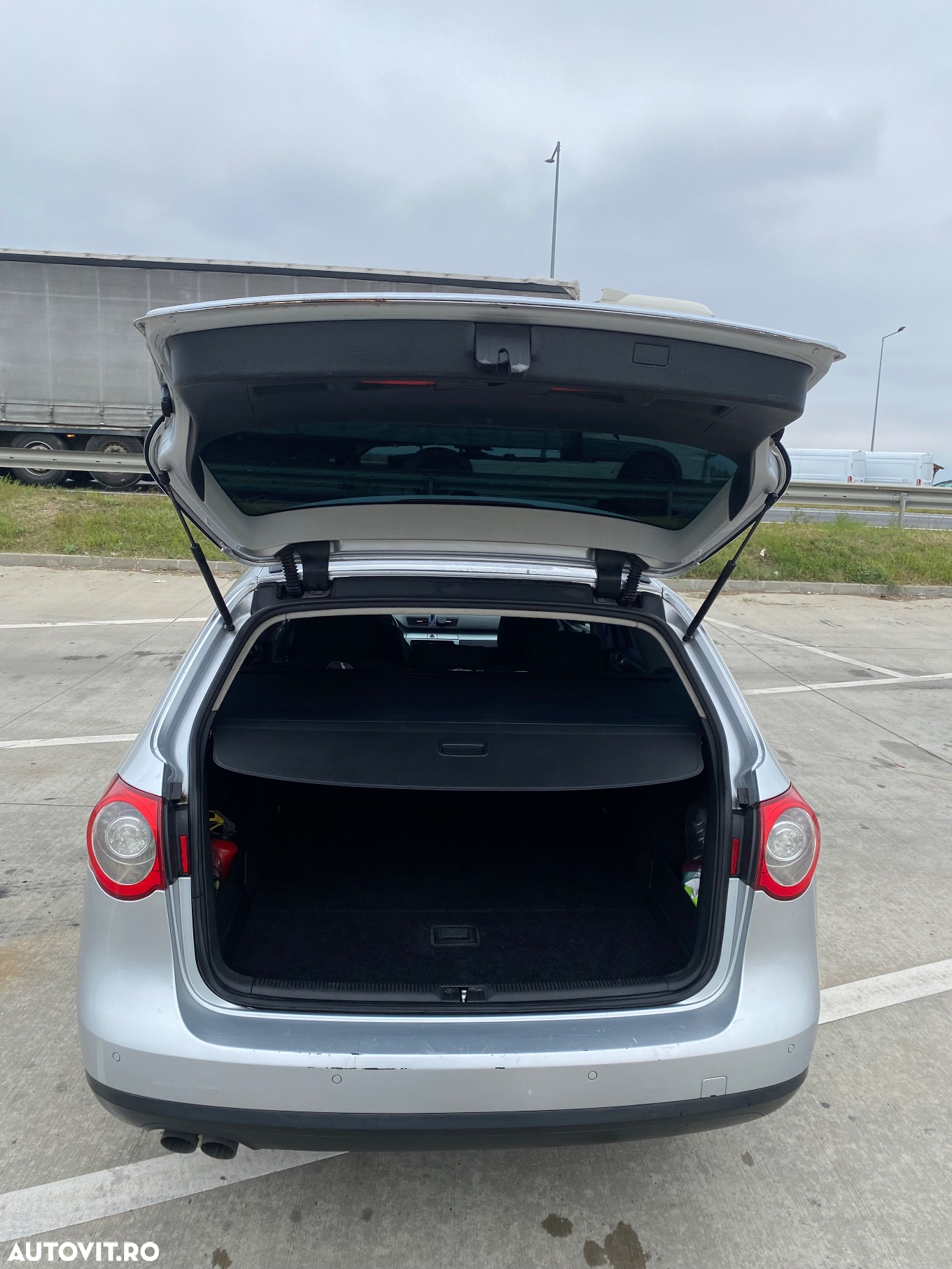 Volkswagen Passat Variant 2.0 TDI Comfortline DPF - 4