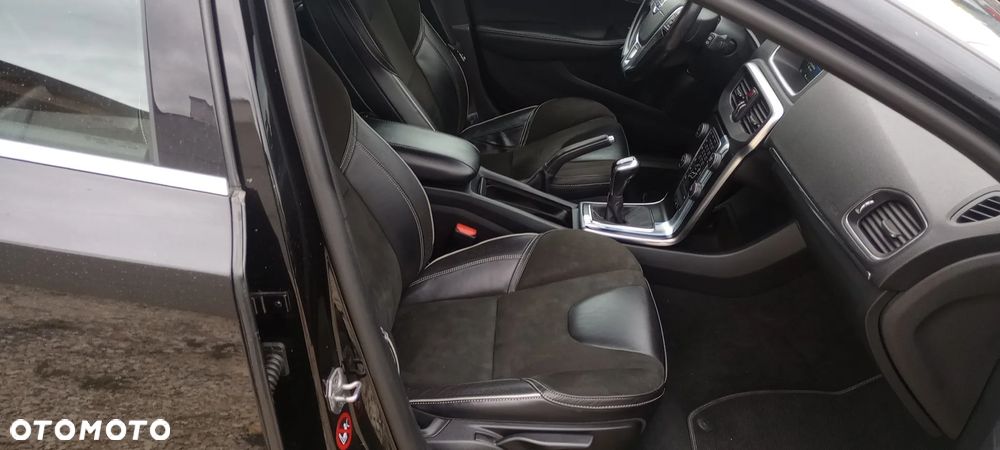 Volvo V40 D2 RDesign - 13