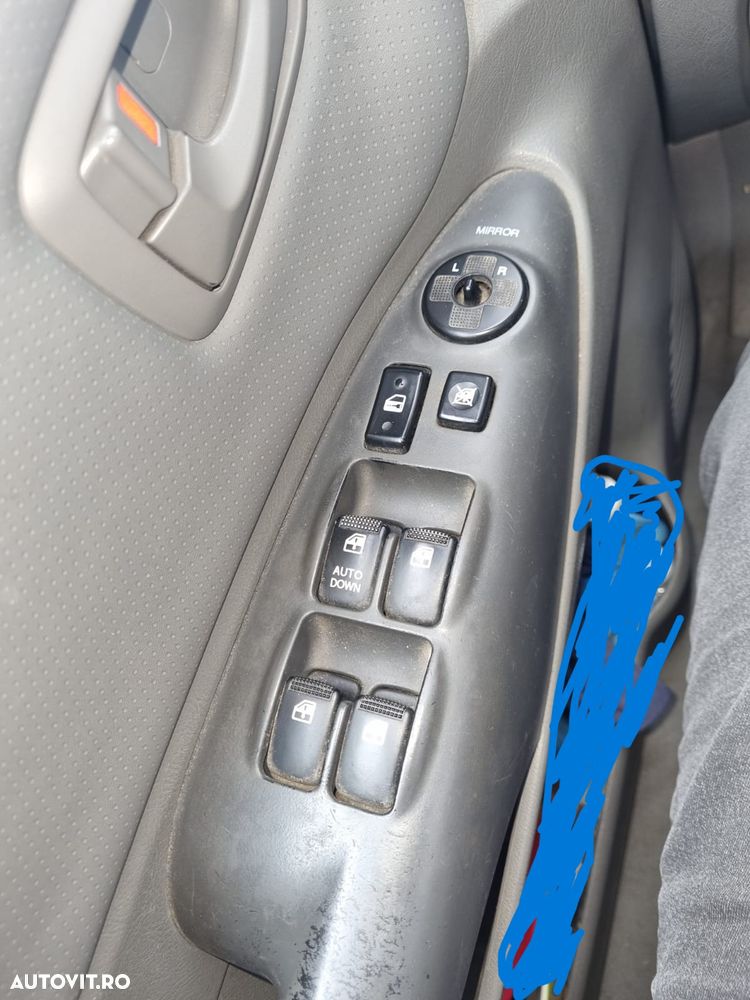 Hyundai Tucson 2.0 CRDI VGT 4WD - 2