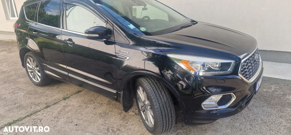 Ford Kuga 2.0 TDCi 4x4 Aut. Vignale - 2